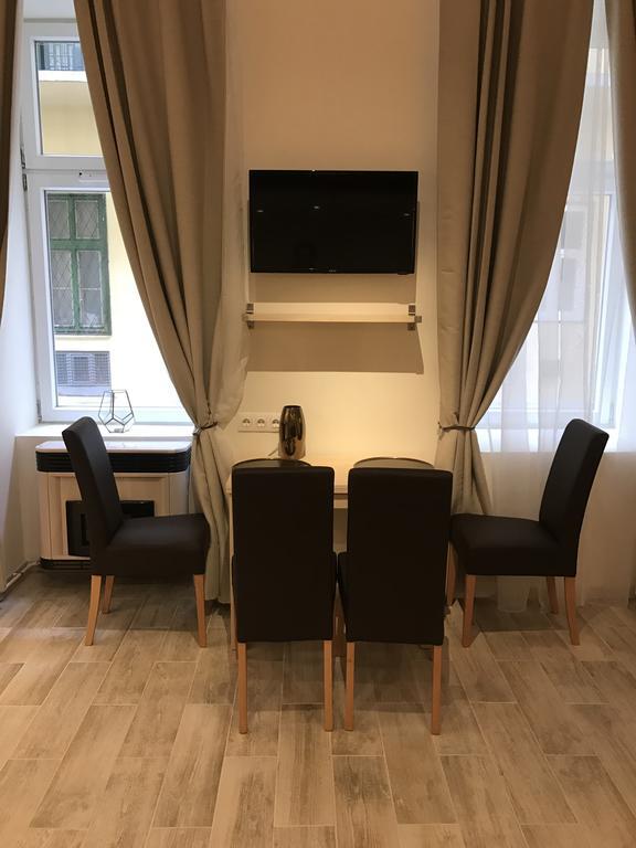 Goldcentral Apartment Gozsdu Budapest Kültér fotó